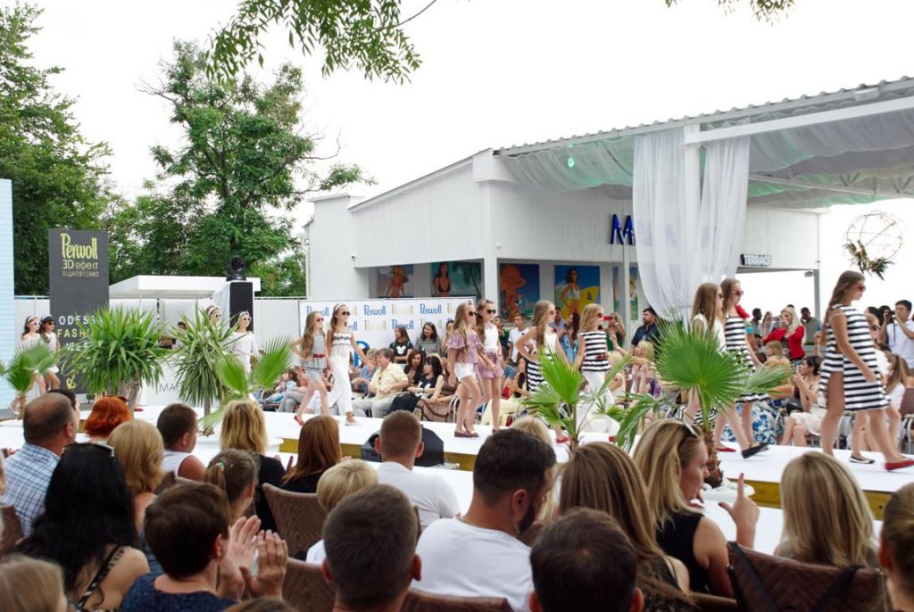 Mafia Rave Terrace