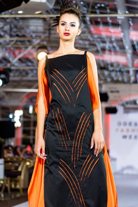ELEN GODIS (20)