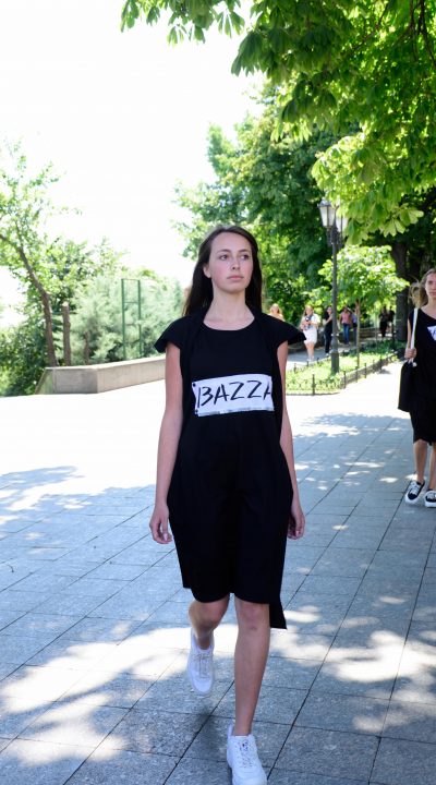 19) Bazza