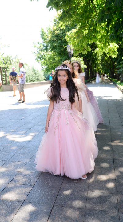 34) Viktoria Bell (платья)