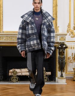 Feng_Chen_Wang_FW23_Look18