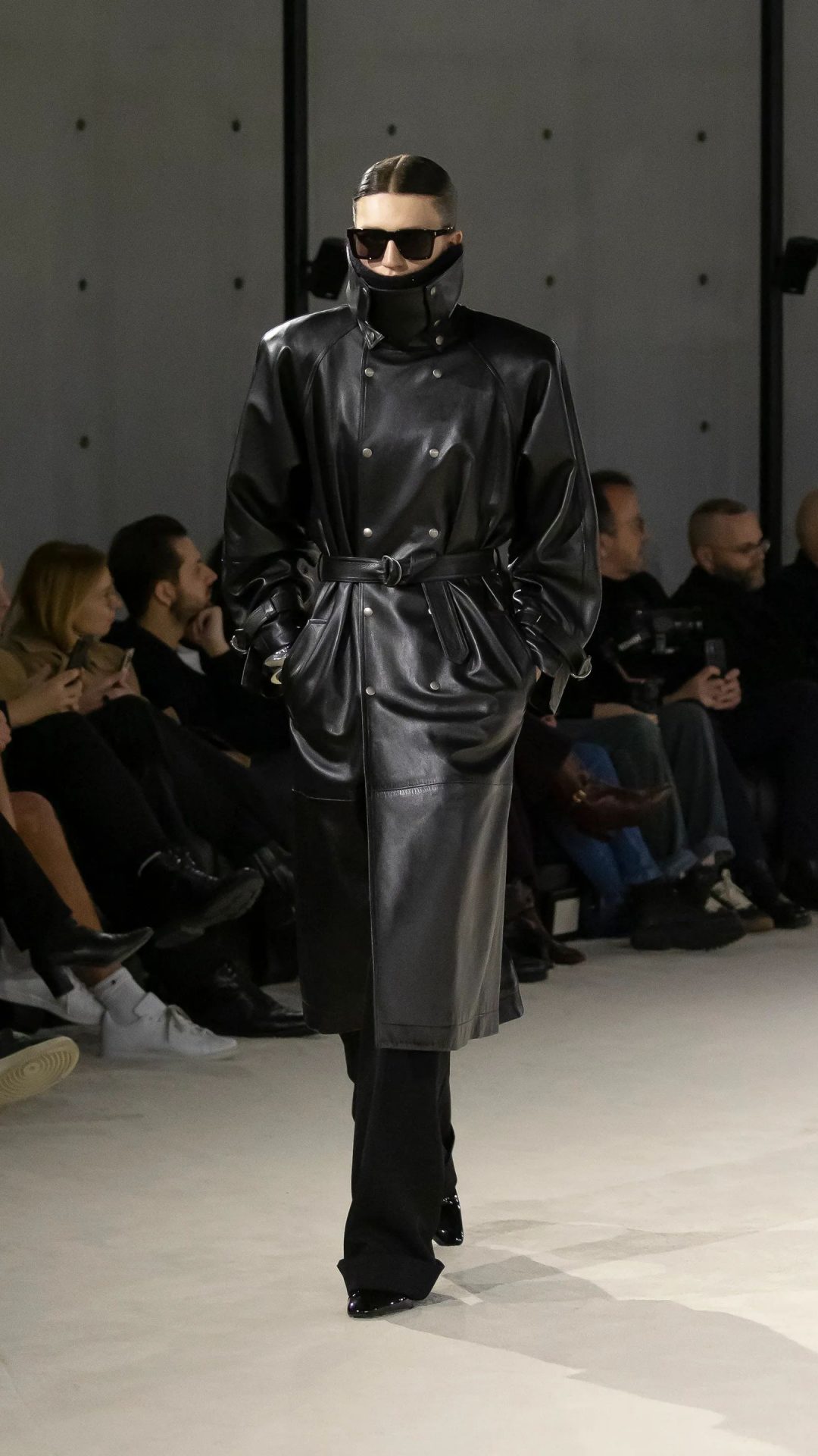 Saint Laurent (1)
