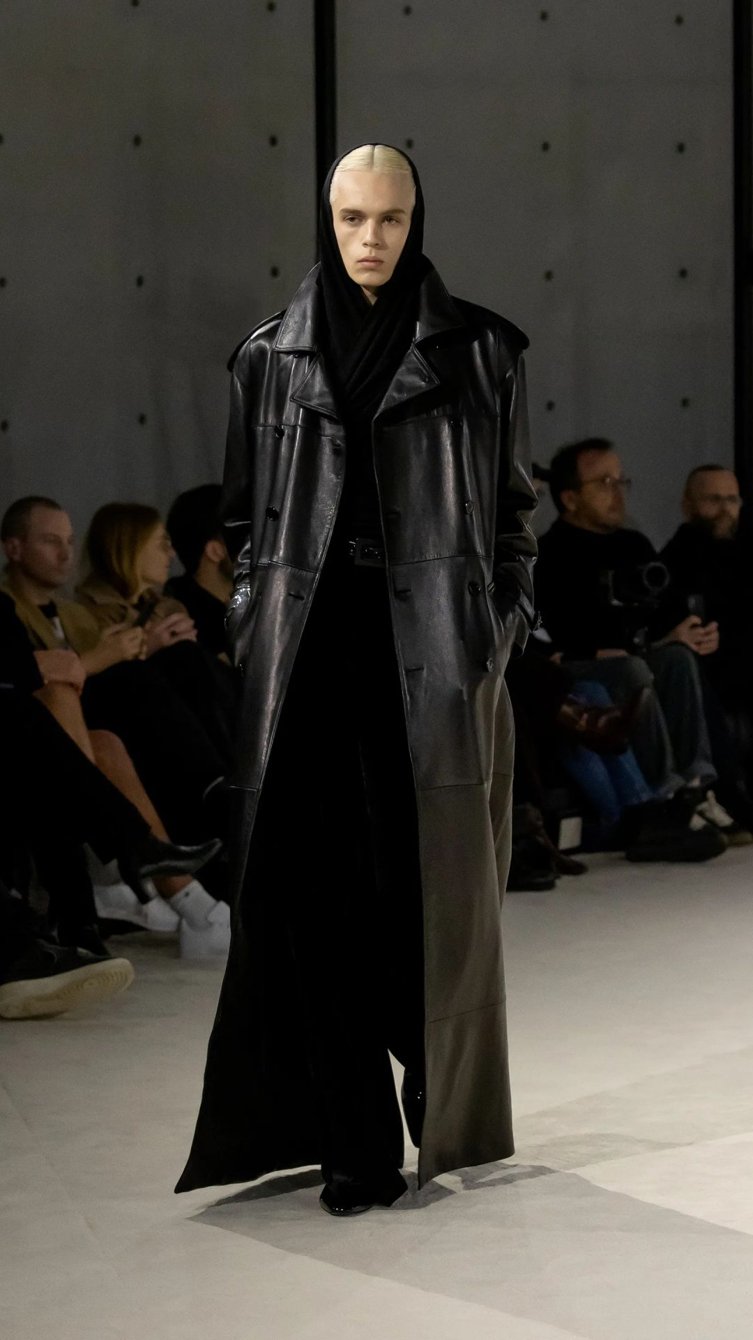 Saint Laurent (3)