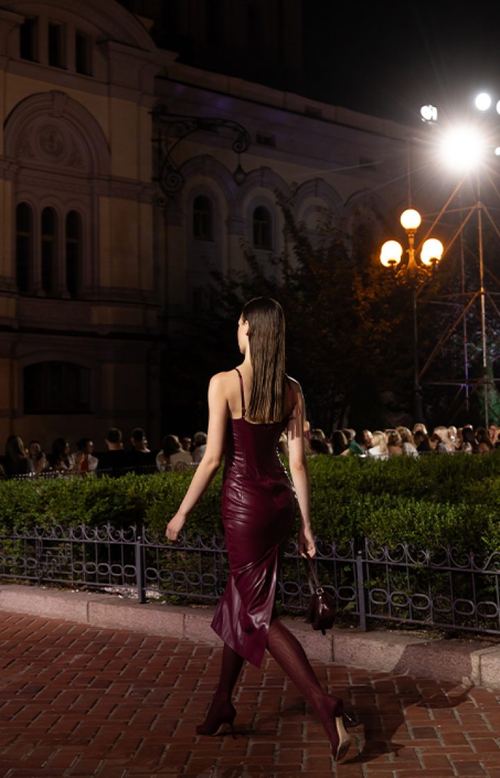 xfashion-show-fw-2024-28.jpg.pagespeed.ic.vU75w8Xc1V