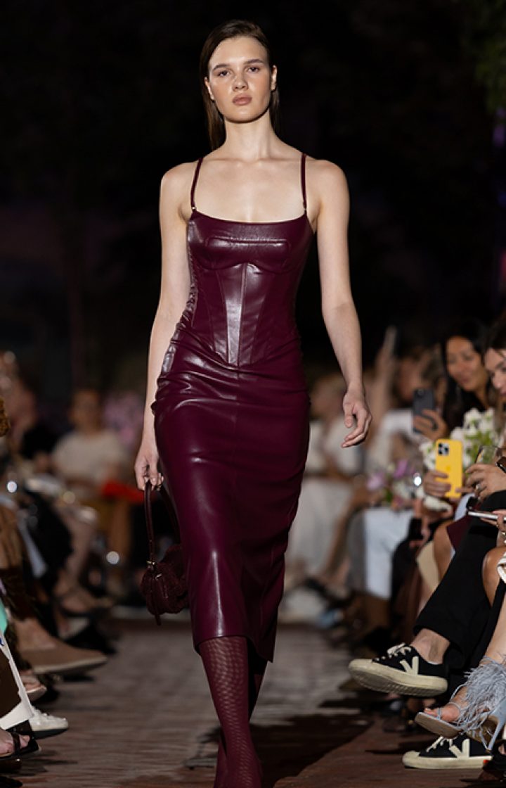 xfashion-show-fw-2024-29.jpg.pagespeed.ic.iiUFG4g5wb