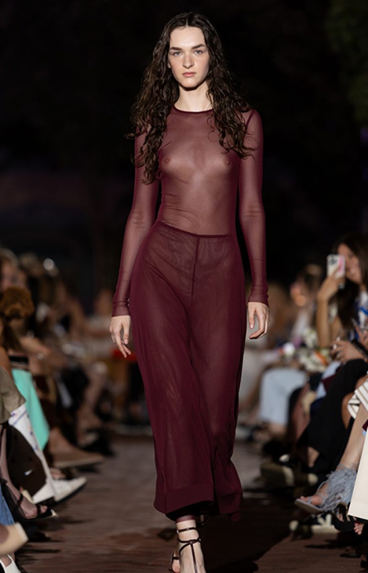 xfashion-show-fw-2024-30.jpg.pagespeed.ic.-ANrpryi_v